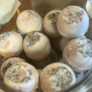 Patchouli Bath Bombs with Beet Root Powder & Dried Lavender Flowers