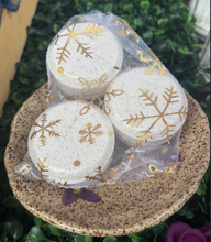 *NEW* Limited Edition Holiday Shower Steamer Blend, Clove Cinnamon!