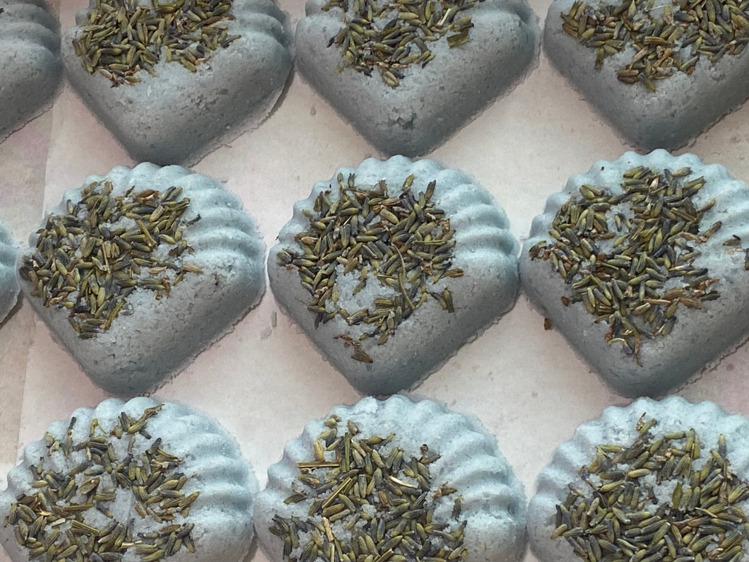 Blue Tansy Bath Bombs with Butterfly Pea Flower & Dried Lavender Flowers