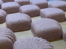 Patchouli Bath Bombs with Beet Root Powder & Dried Lavender Flowers